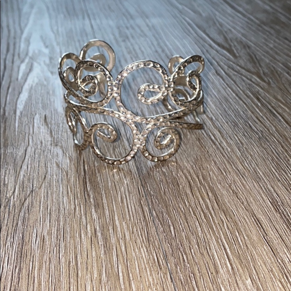 Beautiful Silver Wrist Cuff - Picture 5 of 5